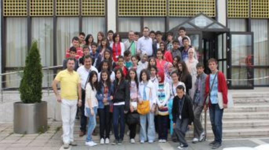 G&ouml;rele Nihat G&uuml;rel Anadolu &Ouml;ğretmen Lisesi Başkenti Gezdi