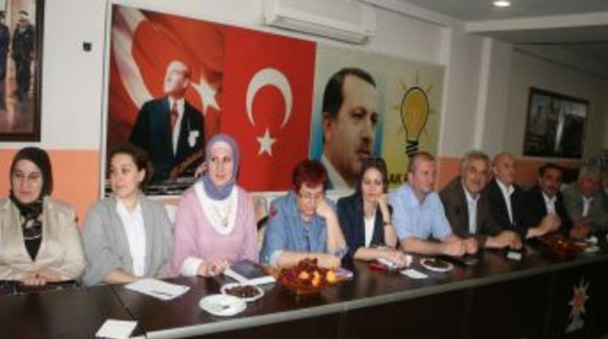 Ak Parti D&uuml;zce Teşkilatında Tanışma Toplantısı