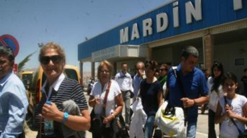 T&uuml;rkiye'nin 35 &Uuml;lkedeki Fahri Konsolosları, Mardin'de Buluştu