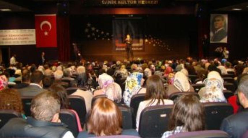 Feza Berk Liseleri&rsquo;nde &Ouml;ğrenciler Mezuniyetlerini Kutladı
