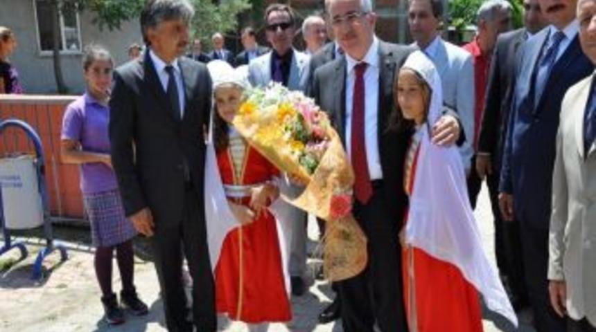 K&ouml;y Hayrında 9 Bin Kişi Buluştu