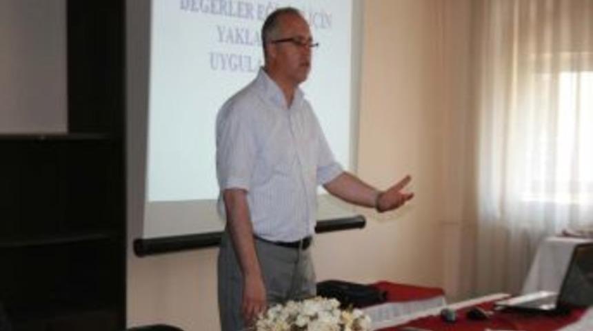 &Ccedil;an İl&ccedil;e Milli Eğitim'den Değerler Eğitimi Semineri