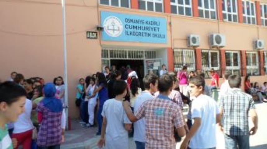 &Ouml;ğrenciler SBS &Ouml;ncesi Anafen'in Sınavında Ter D&ouml;kt&uuml;