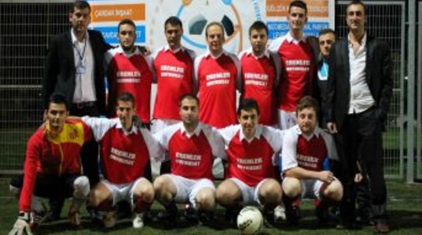 Ak Parti Gen&ccedil;lik Kolları Sahaya İndi