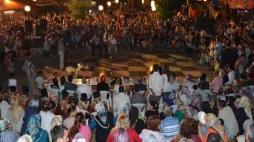 Kozan'da  Aşıklar Ş&ouml;leni