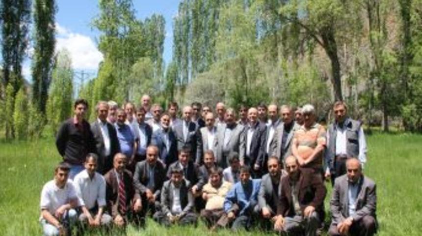 Ak Parti İl Başkanı Kılı&ccedil;, Oltu'da Teşkilat Mensupları İle Biraraya Geldi