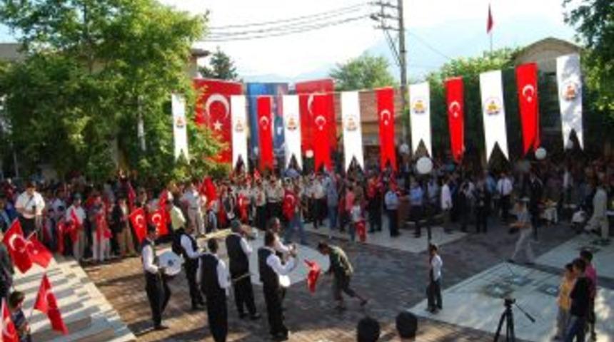 Kozan'da Kurtuluş Coşkusu