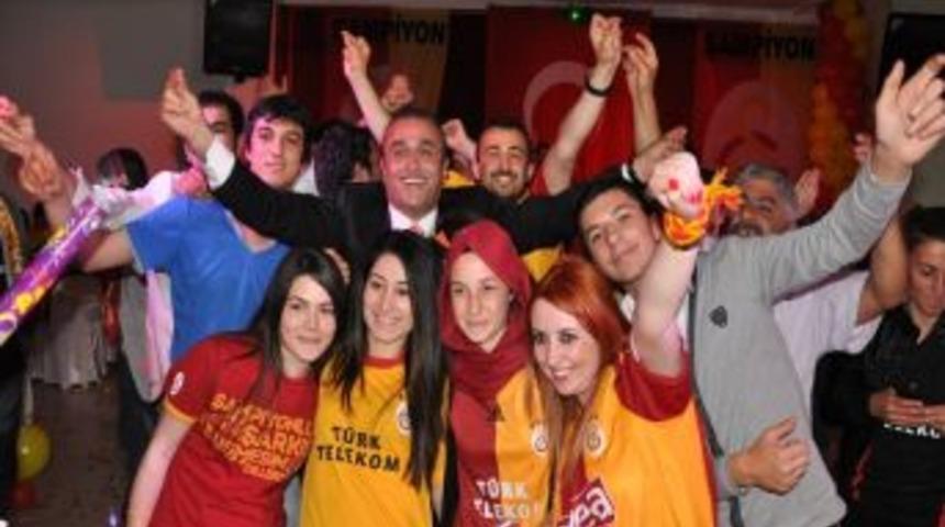 Fatsalı Galatasaraylılar Abdurrahim Albayrak İle Coştu