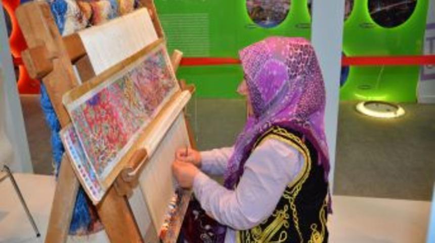 T&uuml;rk Ustalar, D&uuml;nya &Ccedil;ocuklarının Beğenisini Kazandı