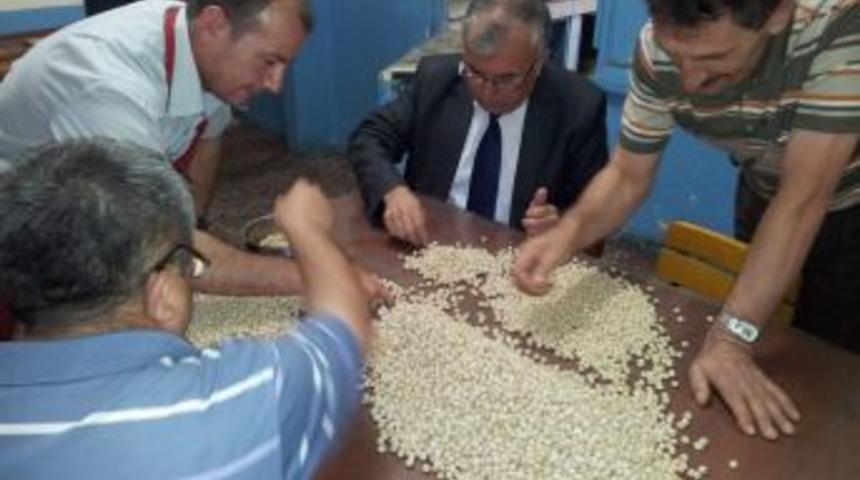 Başkan Yadigar, Aşevinde