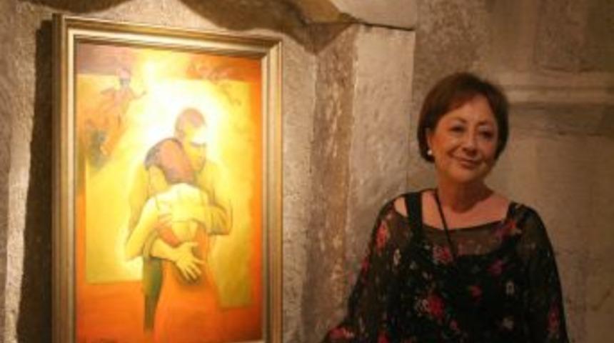 Ressam İnci Okay, 23. Sergisini Kapadokya&rsquo;da A&ccedil;tı