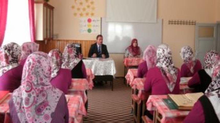 Kur&rsquo;an Kurslarında Yılsonu Sınavları Yapıldı