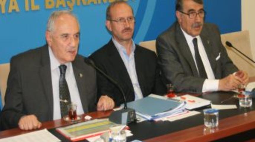Aksu Ve G&ouml;n&uuml;l'den Ak Parti İl Başkanlığına Ziyaret
