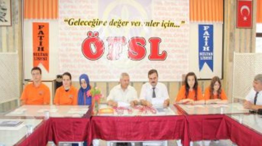 Fatih'in &Ouml;ğrencileri T&uuml;rkiye'yi Temsil Etti