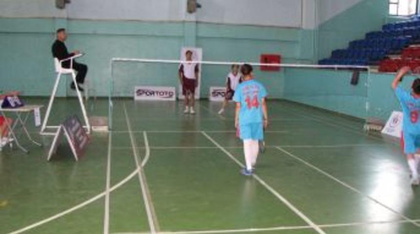 YİBO&rsquo;lar Arası T&uuml;rkiye Badminton Şampiyonası Başladı