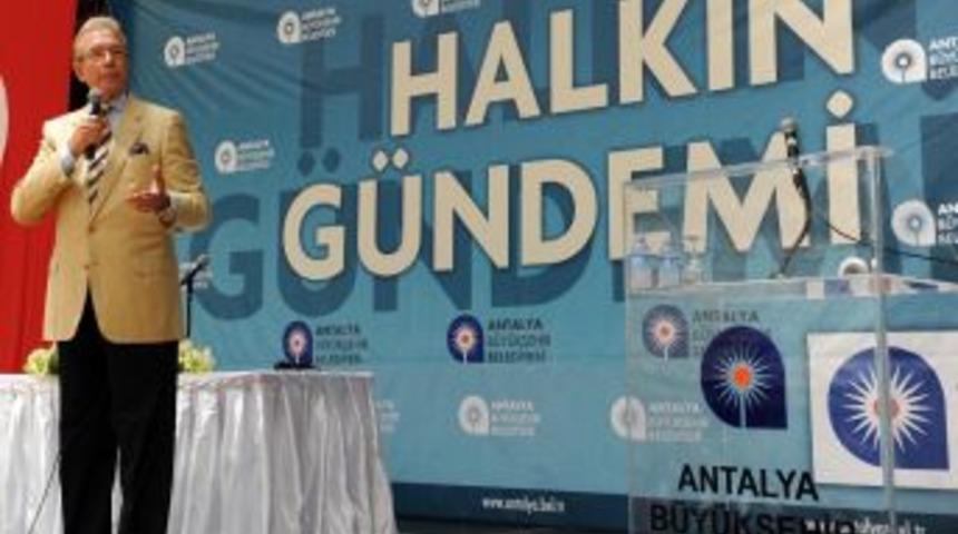 Uğur D&uuml;ndar Antalyalılarla Buluştu