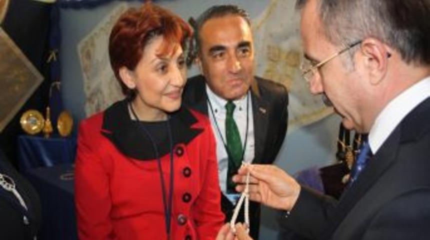 Bakan Din&ccedil;er, B&ouml;lgesel Halk Eğitim Fuarının A&ccedil;ılışını Yaptı