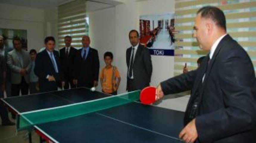 Ak Parti Genel Başkan Yardımcısı Tanrıvedi, Bitlis'te A&ccedil;ılışlara Katıldı