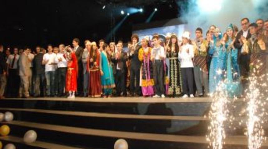 Olimpiyat &Ccedil;ocukları Şanlıurfa&rsquo;da T&uuml;rk&ccedil;e, K&uuml;rt&ccedil;e Ve Arap&ccedil;a Şarkılar S&ouml;yledi