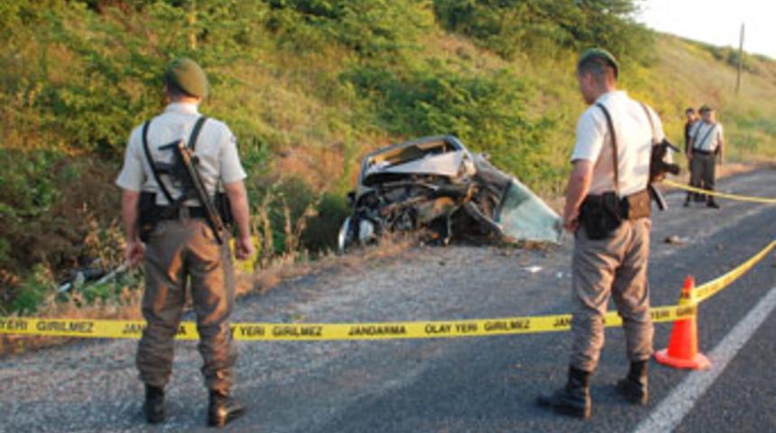 Sınav yolunda kaza; 1 ölü