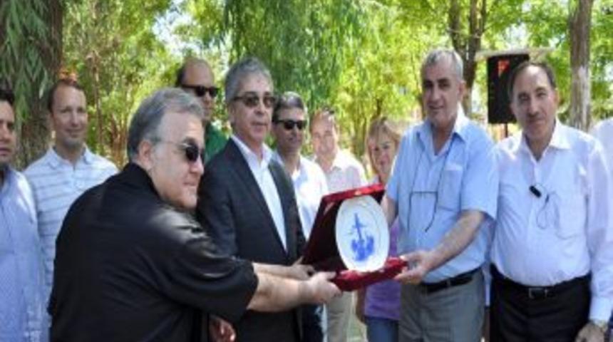 Fahri Konsoloslar, Mardin&rsquo;in Tarihi Mekanlarına Hayran Kaldı