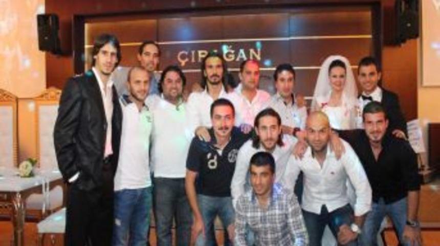 Elazığsporlu Arif Şahin D&uuml;nyaevine Girdi