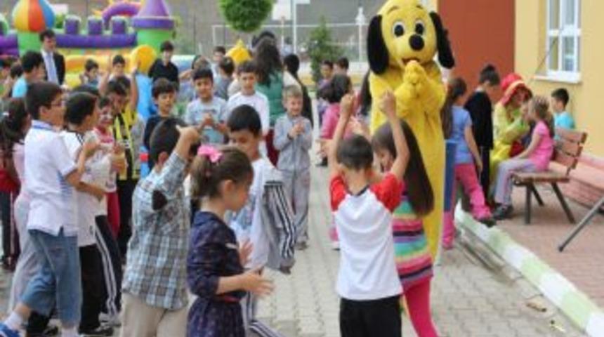 Kızılırmaklı Minikler Bahar Şenliğinde Eğlendi