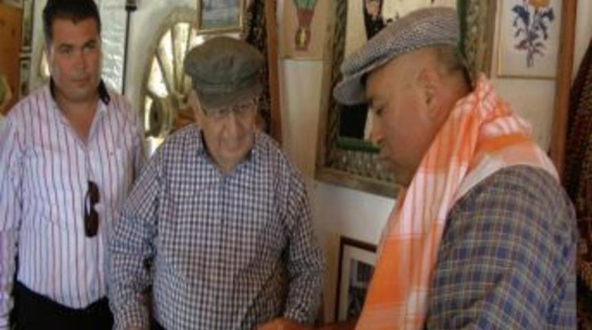 Cindoruk, &Ouml;zel Y&ouml;r&uuml;k M&uuml;zesini Gezdi