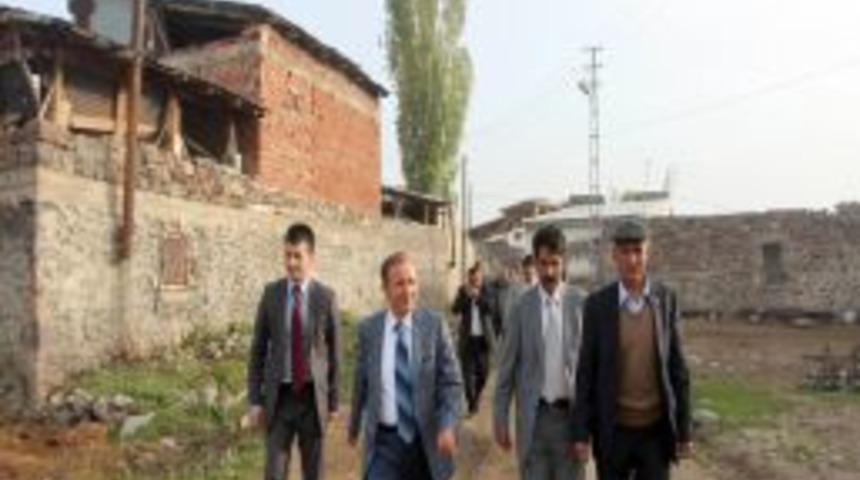 B&uuml;y&uuml;kşehir Belediye Başkanı K&uuml;&ccedil;&uuml;kler K&ouml;y Ziyaretlerinde Bulundu