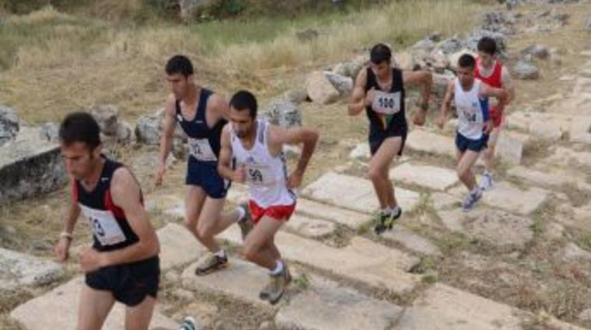 Pamukkale Dağ Koşusu Yapıldı