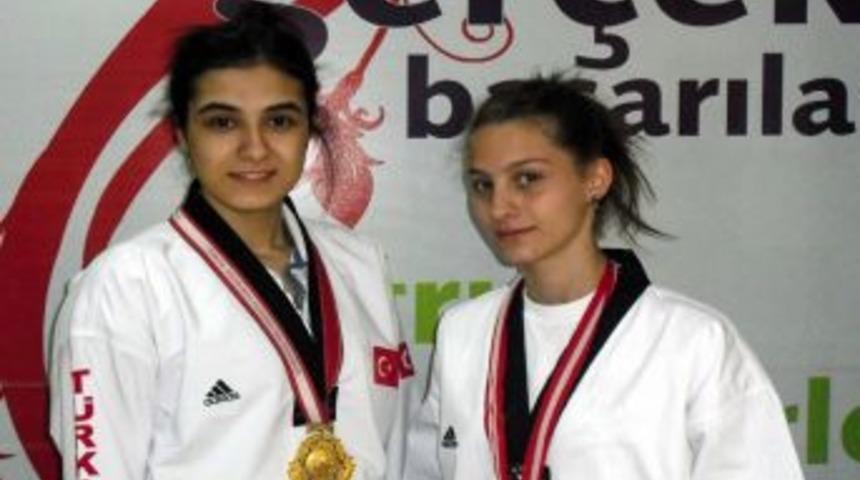 &Ouml;zel Leyla Hanım Koleji, T&uuml;rkiye Şampiyonu Oldu