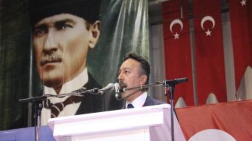 Mhp İzmir İl Kongresinde Karataş Yeniden Başkan Se&ccedil;ildi