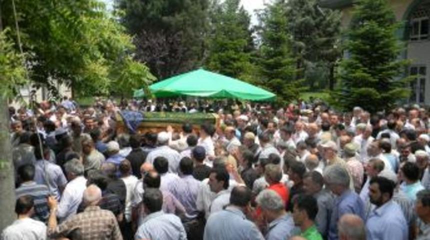Trafik Kazasında &Ouml;len Karı Koca Toprağa Verildi
