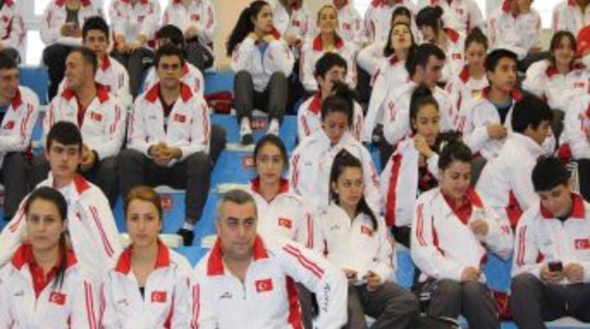 7. Uluslar Arası Karadeniz-Hazar &Uuml;lkeleri Karate Şampiyonasının Birincisi T&uuml;rkiye