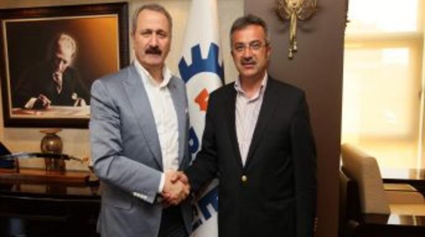 Başkan K&ouml;şker, Bakan &Ccedil;ağlayan'ı Makamında Ağırladı