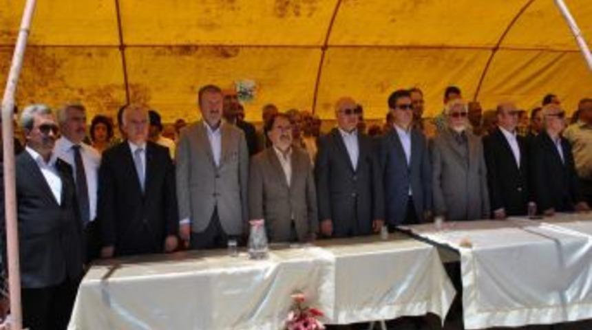 &Uuml;&ccedil;&uuml;nc&uuml; Sarıkaya Bahar Şenliği Yapıldı