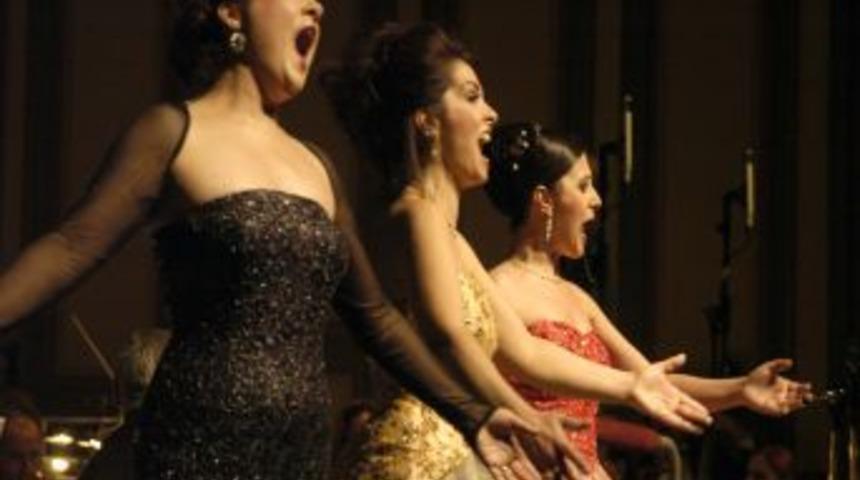 Festival A&ccedil;ılış Konseri Cumhuriyet Meydanı'nda