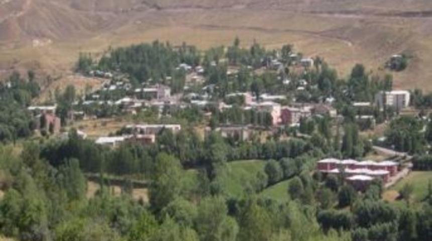 Bir il&ccedil;enin &ccedil;&ouml;k&uuml;ş&uuml;