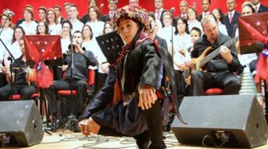 Gaziemir'de 't&uuml;rk&uuml; Gecesi