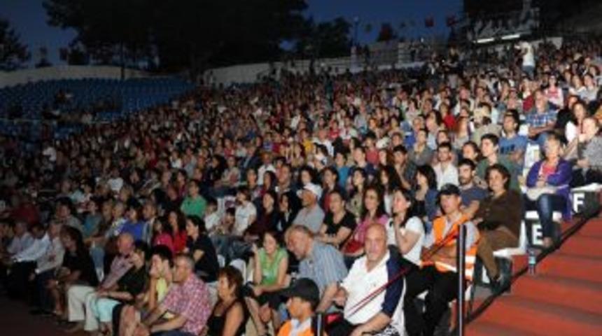 Nazım Hikmet Anıldı