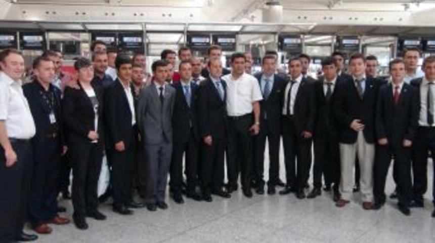 C&uuml;neyt &Ccedil;akır, Avrupa Şampiyonası I&ccedil;in Yola &Ccedil;ıktı