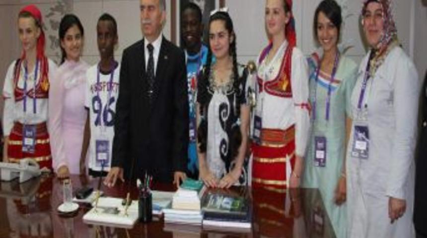 D&uuml;nya &Ccedil;ocuklarından Mest Eden Şiir