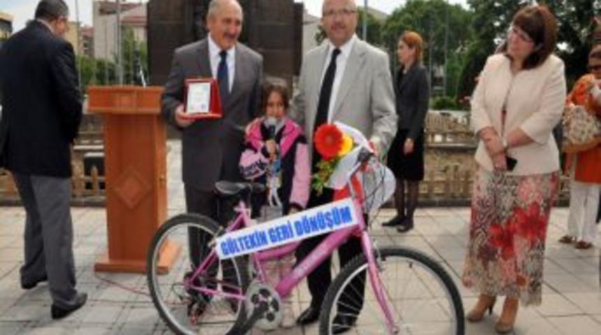 Geri D&ouml;n&uuml;ş&uuml;me Uyum Sağlayan Mahalleler &Ouml;d&uuml;llendirdi