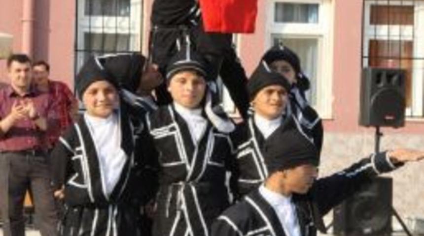 Kardeş Okullar Yaz Oyunlarına Coşkulu Final