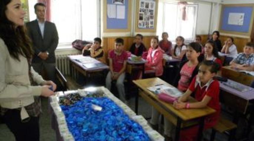 Atık Pil Ve Mavi Kapak Getirene Diş Macunu Ve Fır&ccedil;a Hediye