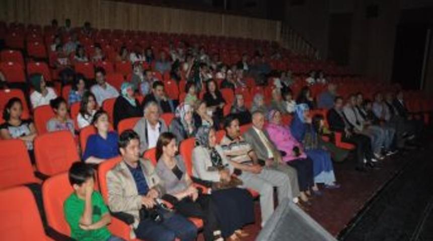 Aksaray'da Aşkın Dansı Tiyatro G&ouml;sterisi