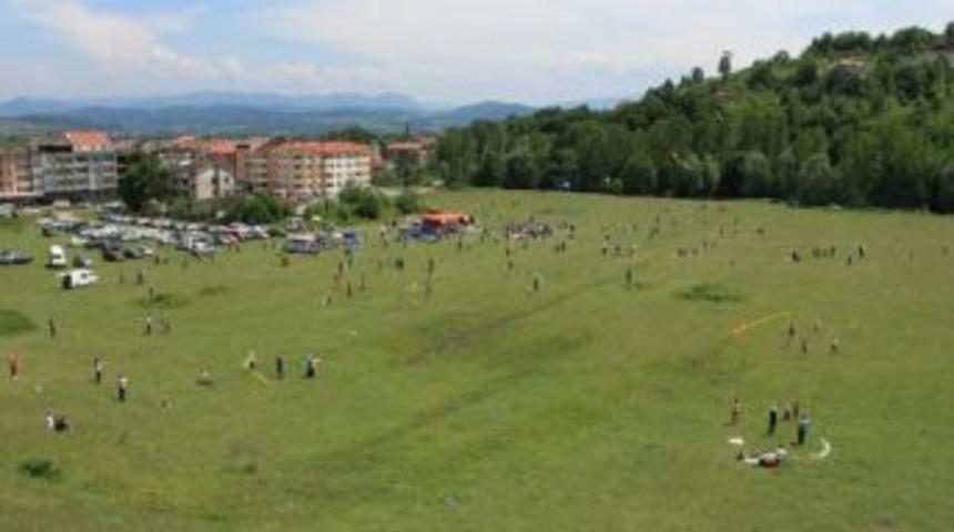 &Ccedil;aycuma'da Festival Gibi U&ccedil;urtma Şenliği Yapıldı