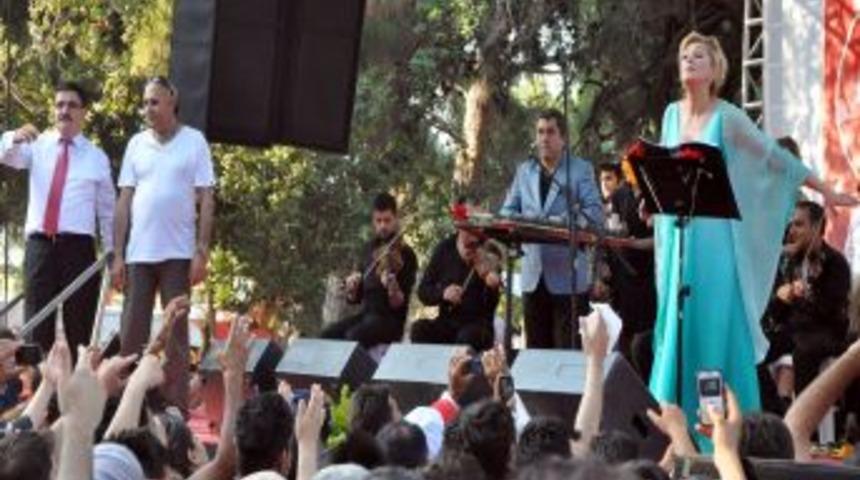 Erdemli'de Ersoy Ve Yıldızdoğan R&uuml;zgarı