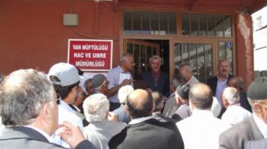 Van'da 2012 Yılı Hac Kesin Kayıtları Başladı