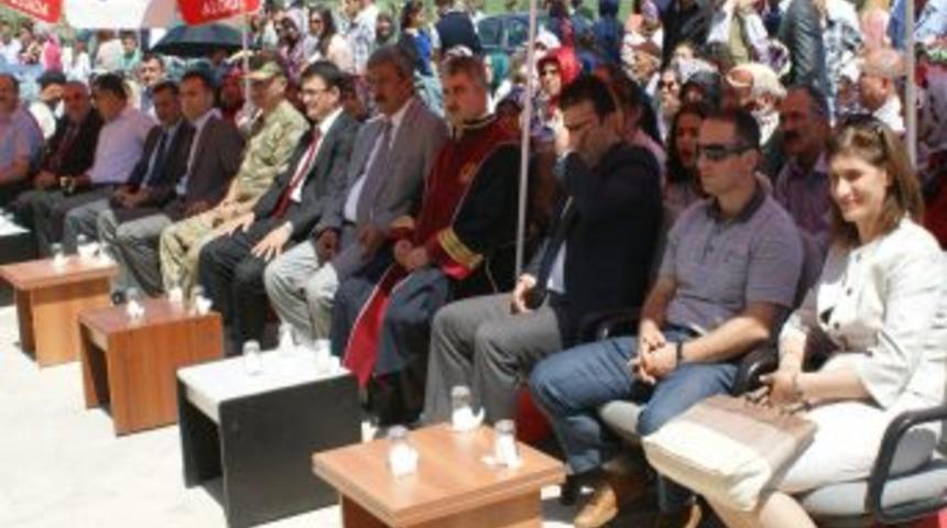 Vezirk&ouml;pr&uuml; Myo'da Mezuniyet T&ouml;reni